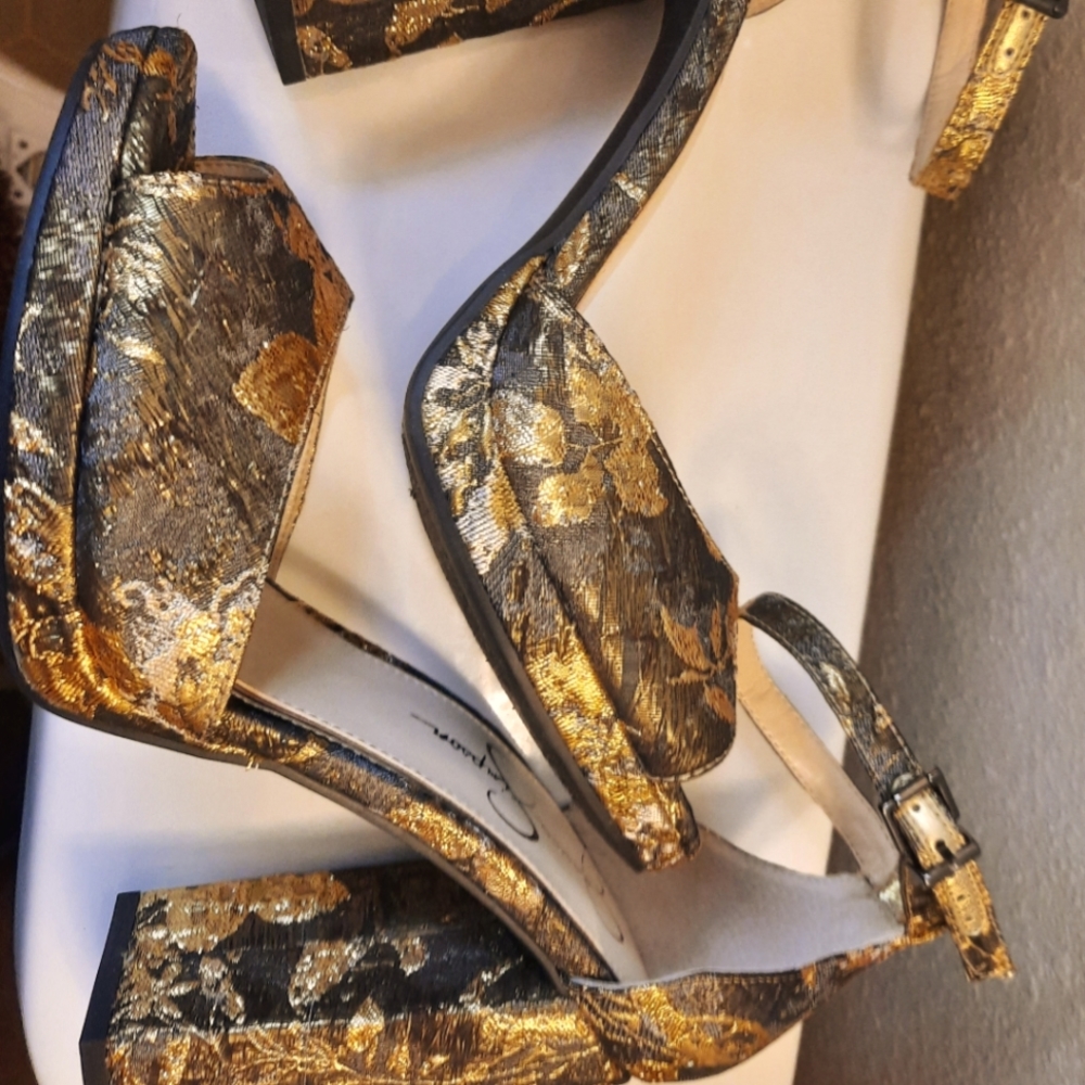 Jessica Simpson Gold and Gray 2 1/2 inch heels New w/out the box